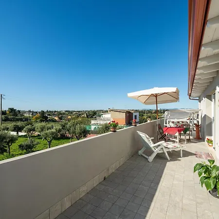 Moon - 3* Quartu SantʼElena