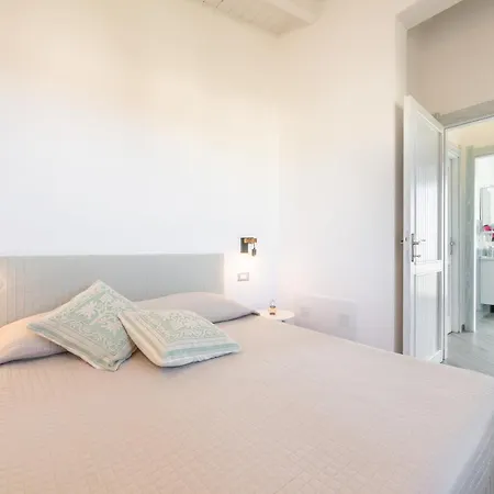 Moon - 3* Quartu SantʼElena